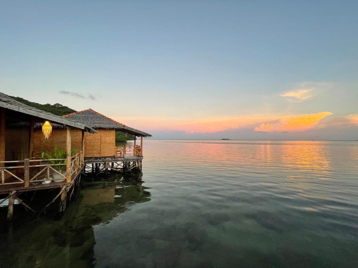 Floating Paradise Каримунджава Экстерьер фото