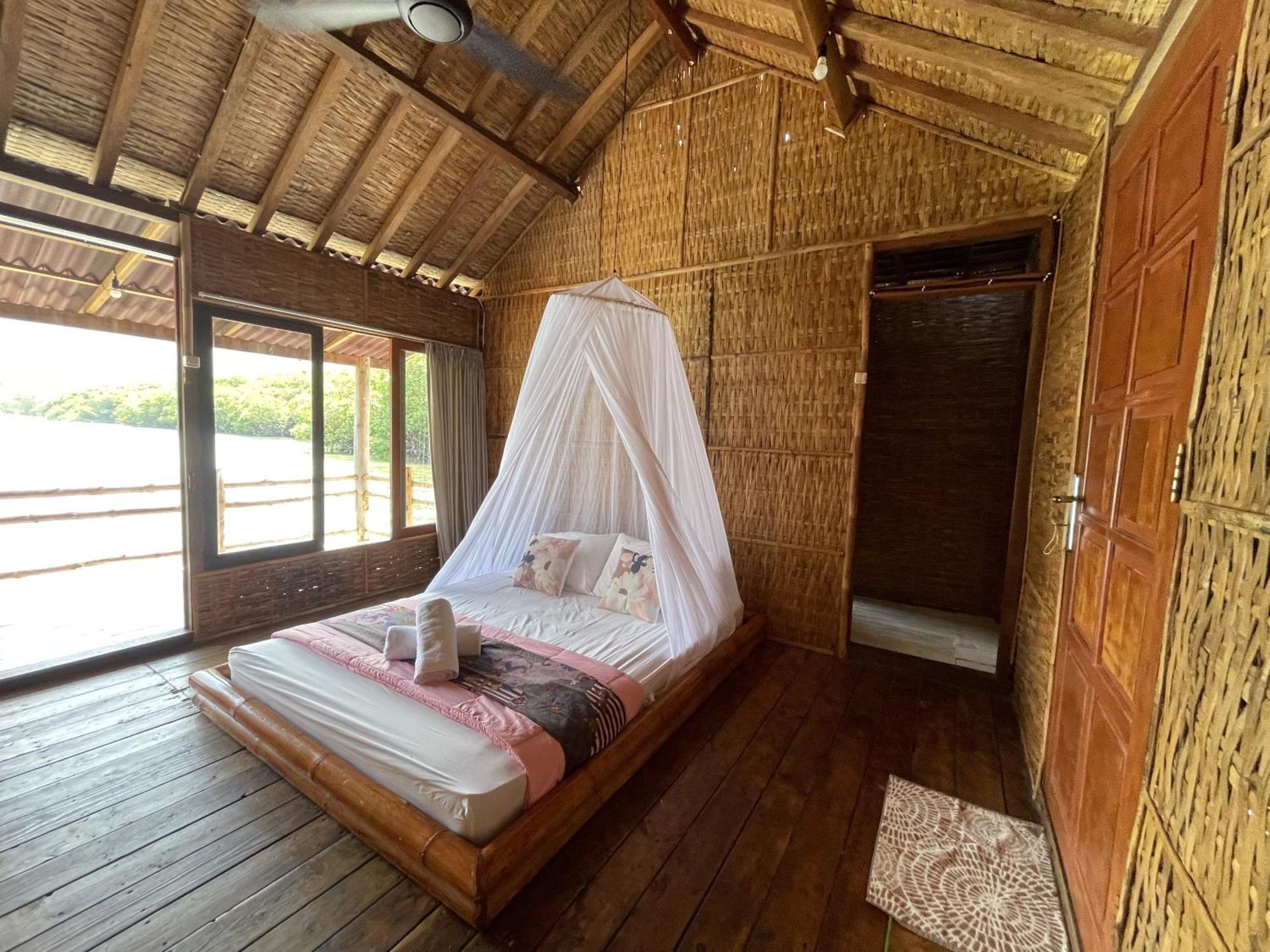 Floating Paradise Каримунджава Экстерьер фото